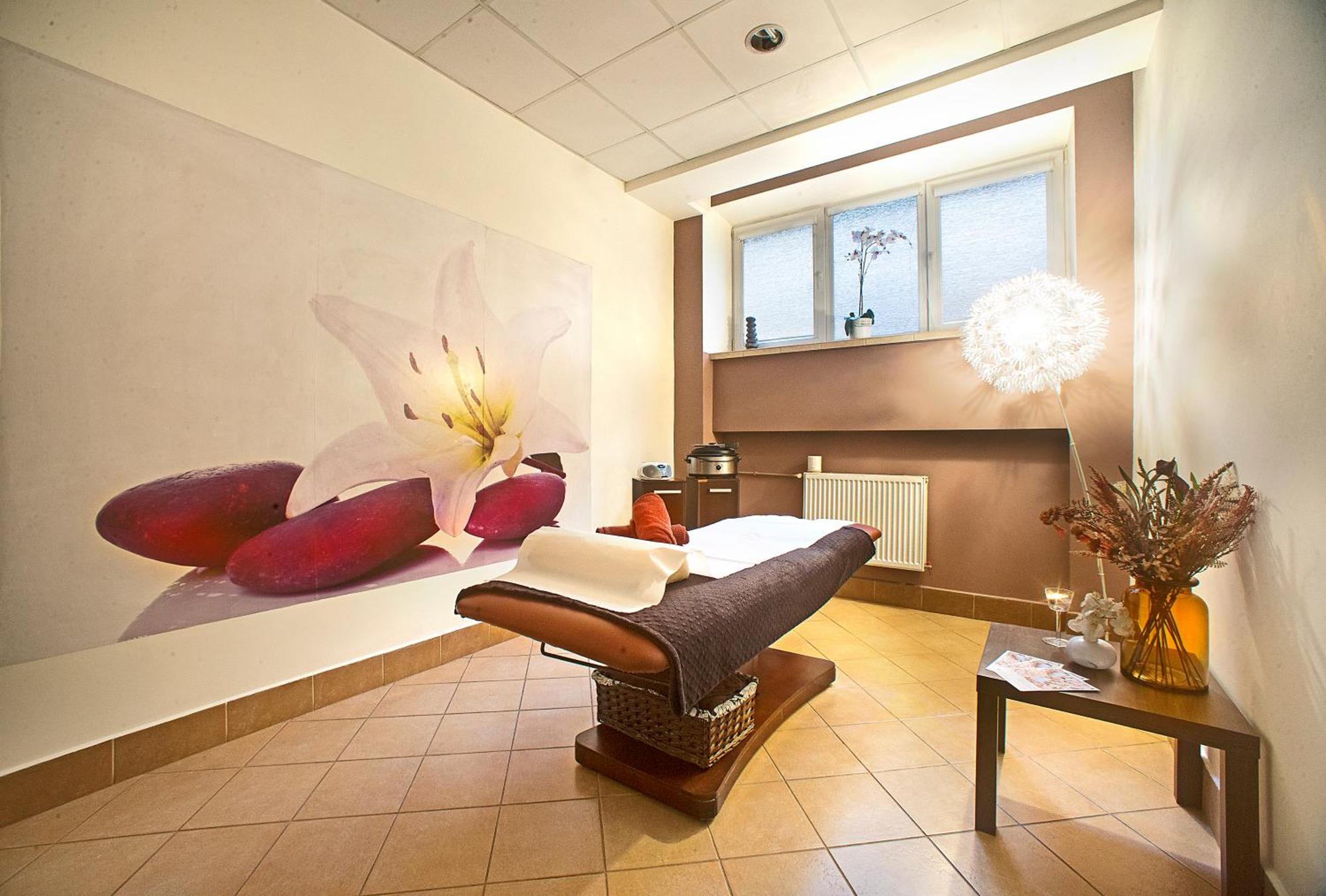 Kzzg W Polsce, Gornicze Sanatorium Zwiazkowe "Gornik" Hotel Iwonicz-Zdroj Ngoại thất bức ảnh