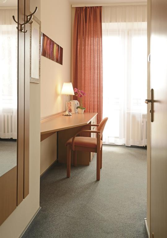 Kzzg W Polsce, Gornicze Sanatorium Zwiazkowe "Gornik" Hotel Iwonicz-Zdroj Phòng bức ảnh