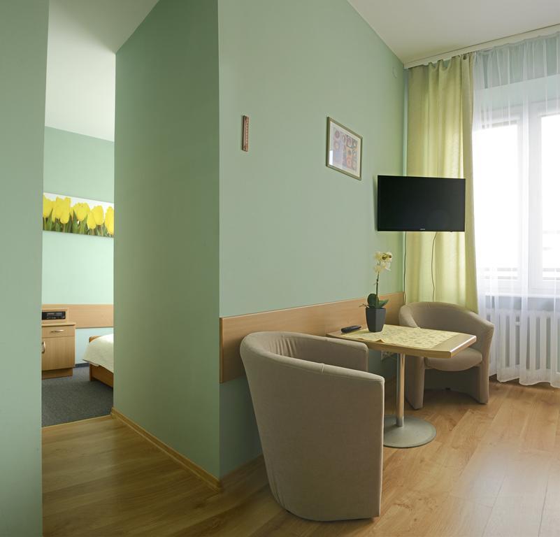 Kzzg W Polsce, Gornicze Sanatorium Zwiazkowe "Gornik" Hotel Iwonicz-Zdroj Ngoại thất bức ảnh